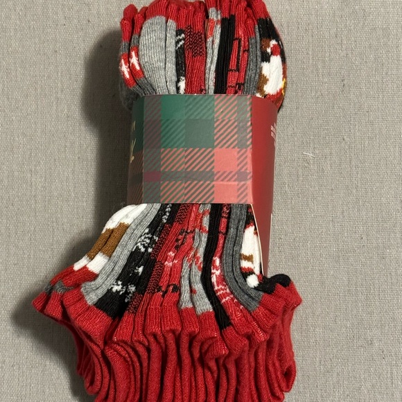 Christmas - Holiday - Santa Socks - NWT - Picture 4 of 6
